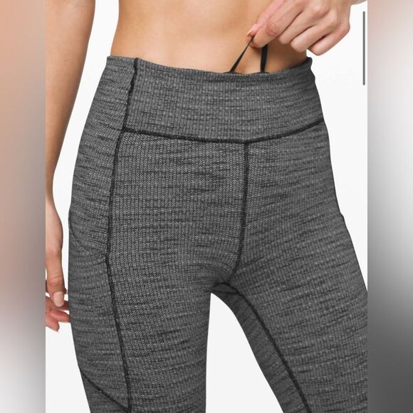 Lululemon Speed Up Tight 28" Full-On Luxtreme Size 4 Black White Herringbone - Picture 1 of 14